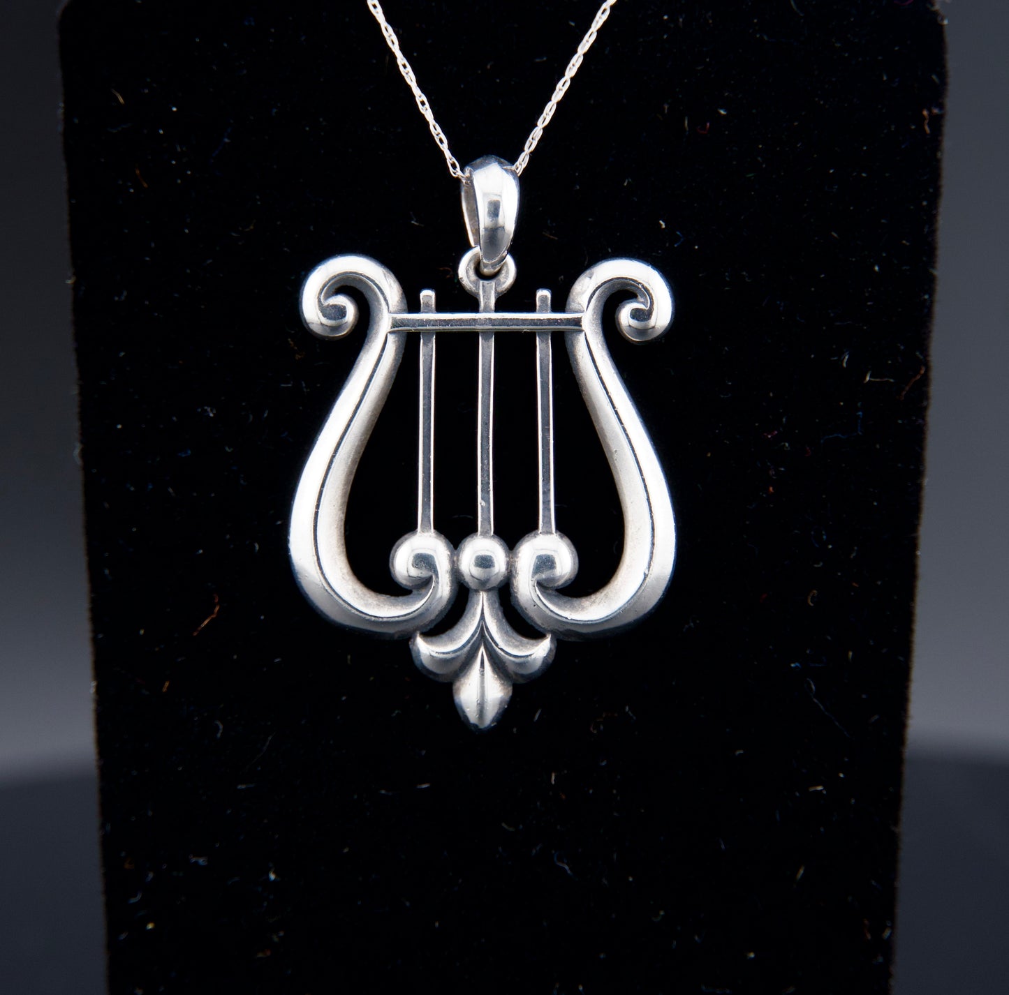 James Avery Retired Sterling Silver Lyre Harp Pendant