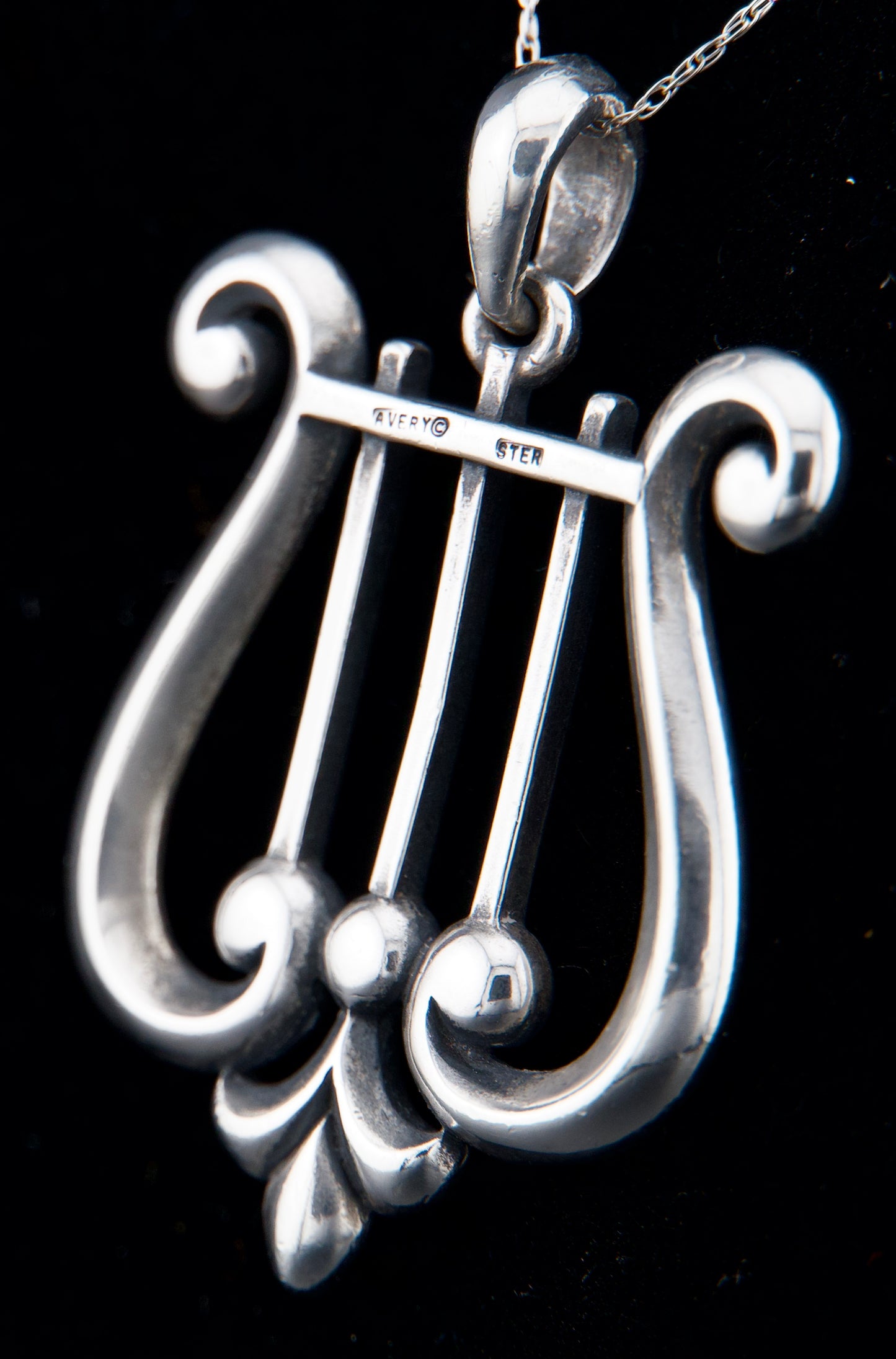James Avery Retired Sterling Silver Lyre Harp Pendant