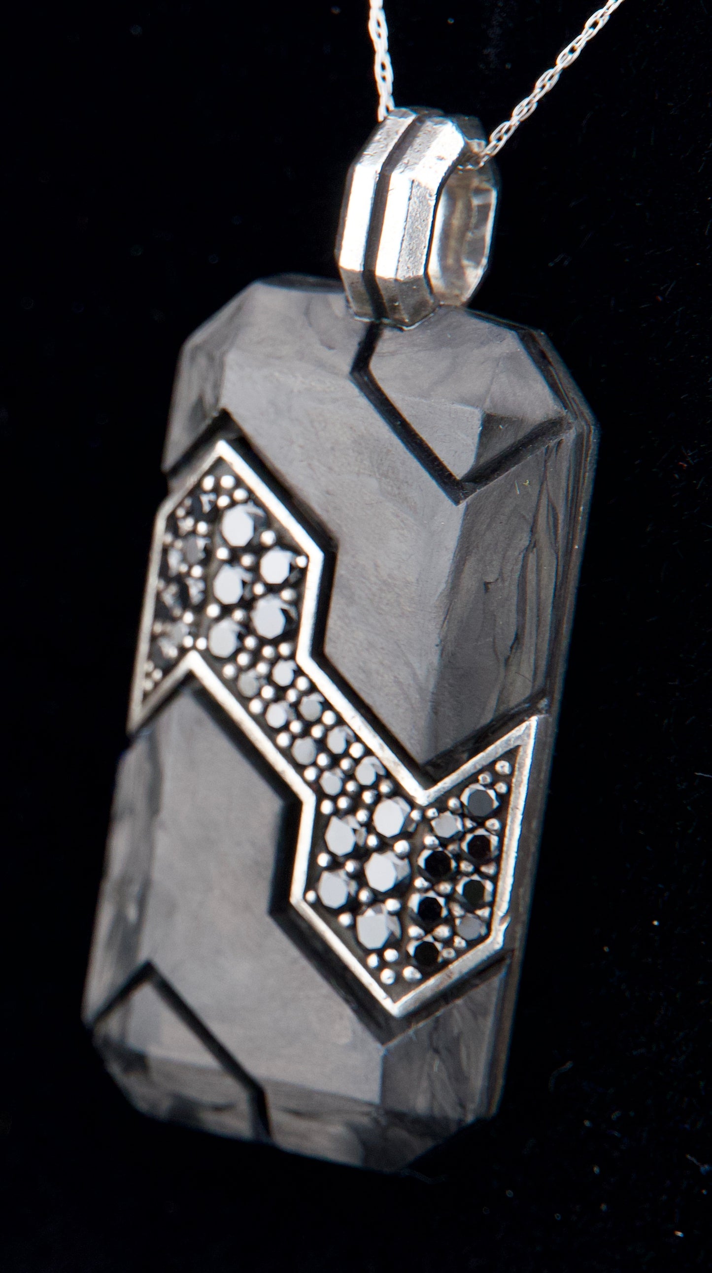David Yurman Black Diamond Titanium & Forged Carbon Dog Tag Pendant in Silver 1.7 CTW