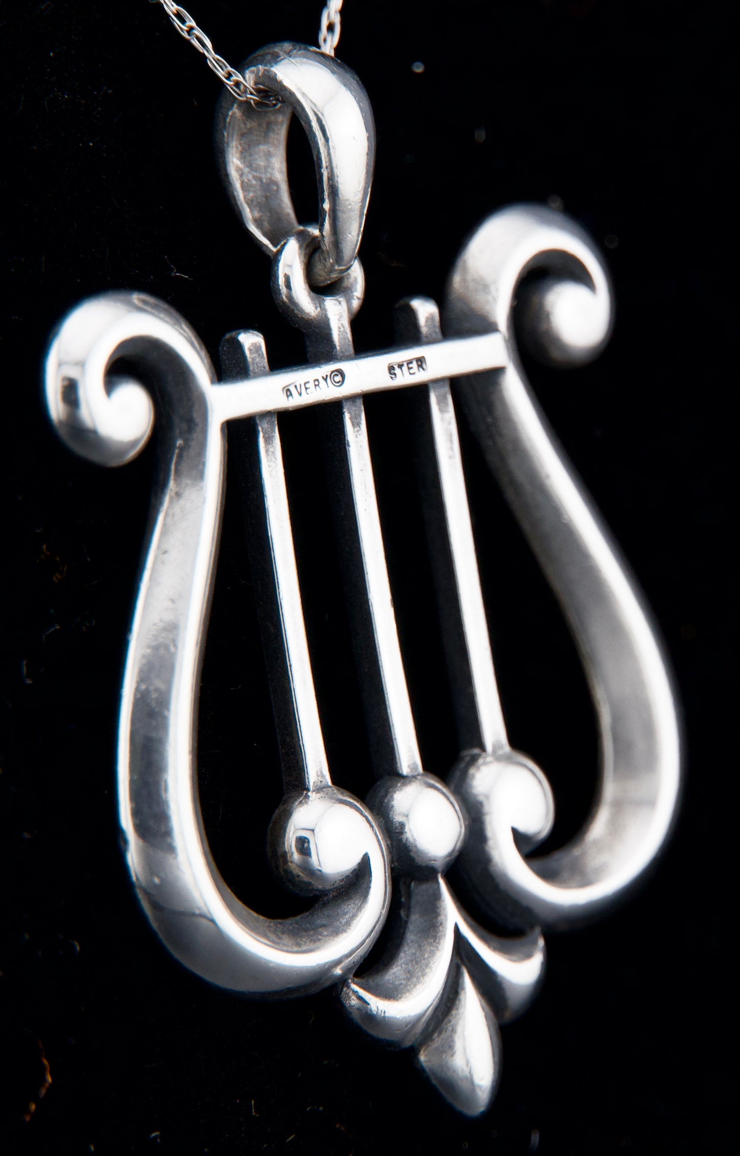 James Avery Retired Sterling Silver Lyre Harp Pendant