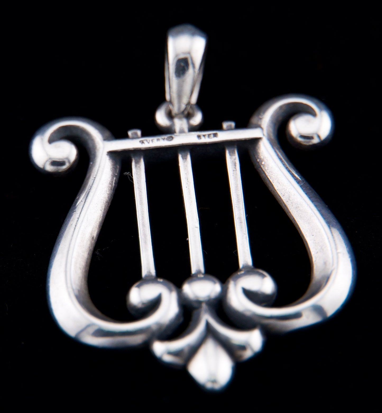 James Avery Retired Sterling Silver Lyre Harp Pendant