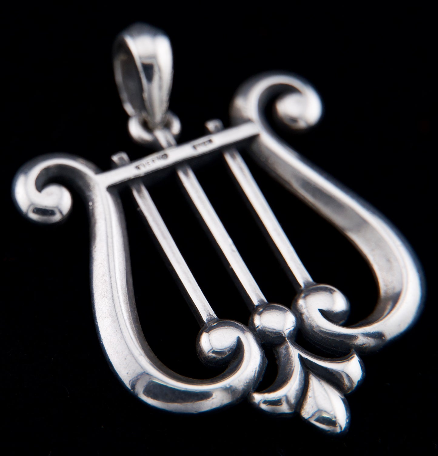 James Avery Retired Sterling Silver Lyre Harp Pendant