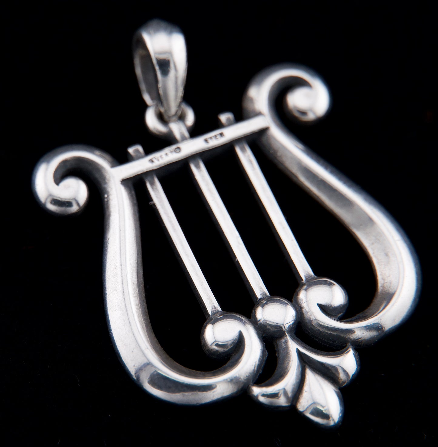 James Avery Retired Sterling Silver Lyre Harp Pendant