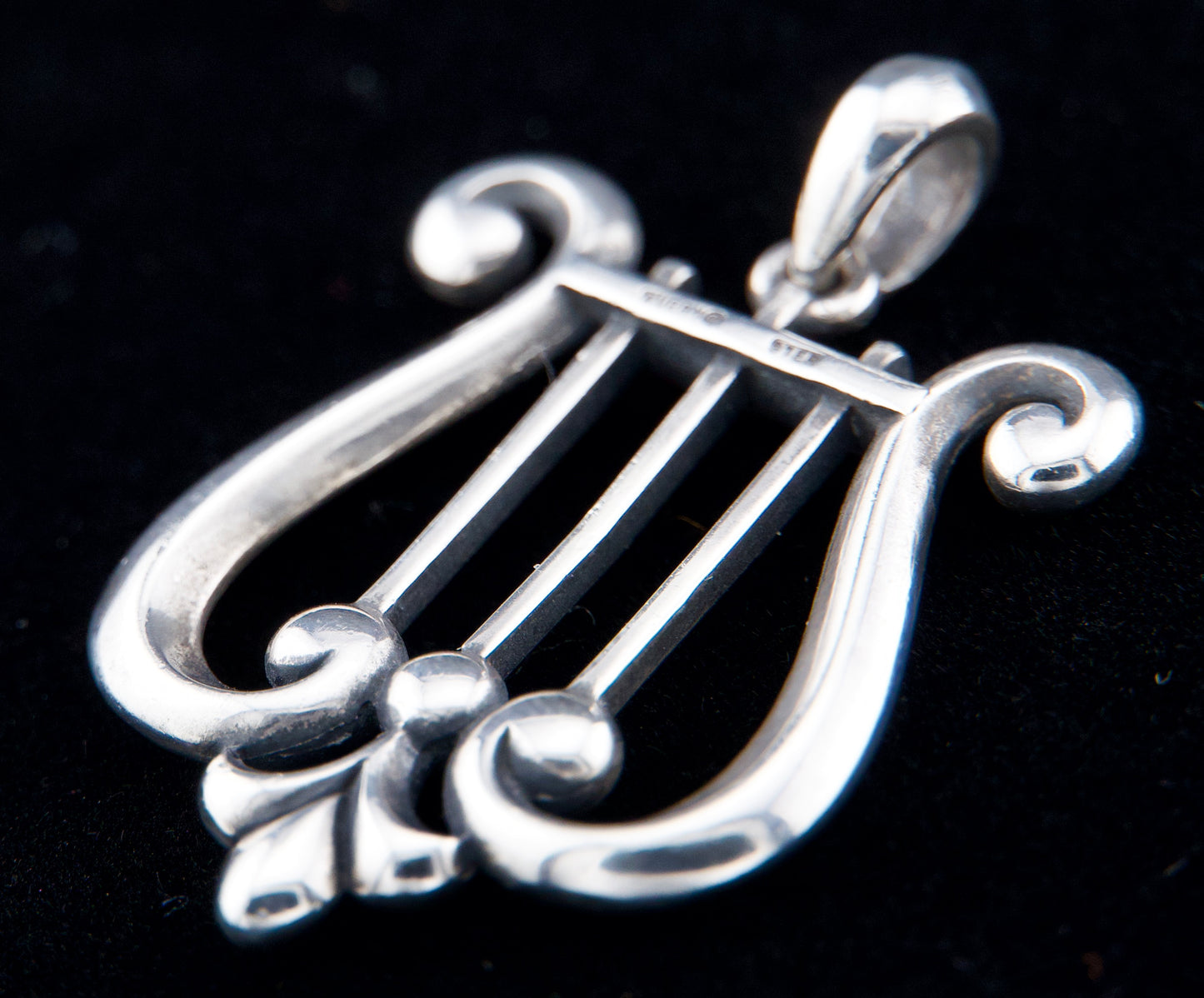 James Avery Retired Sterling Silver Lyre Harp Pendant
