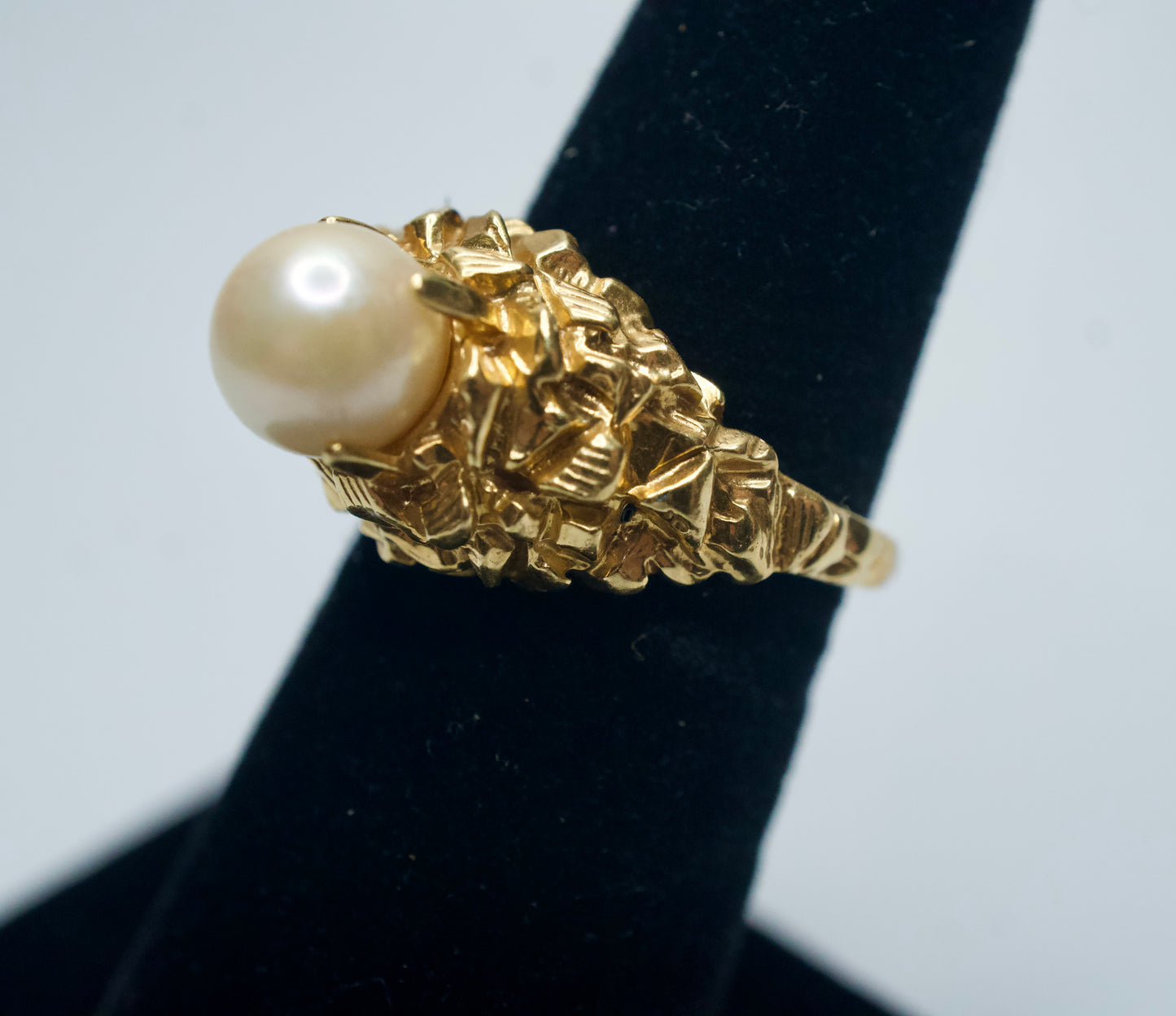 Vintage 18kt Yellow gold pearl Ring