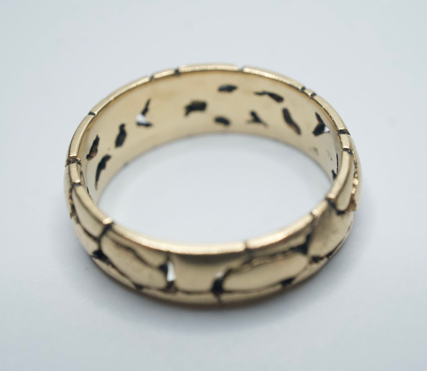14kt Yellow Gold Nugget style Ring