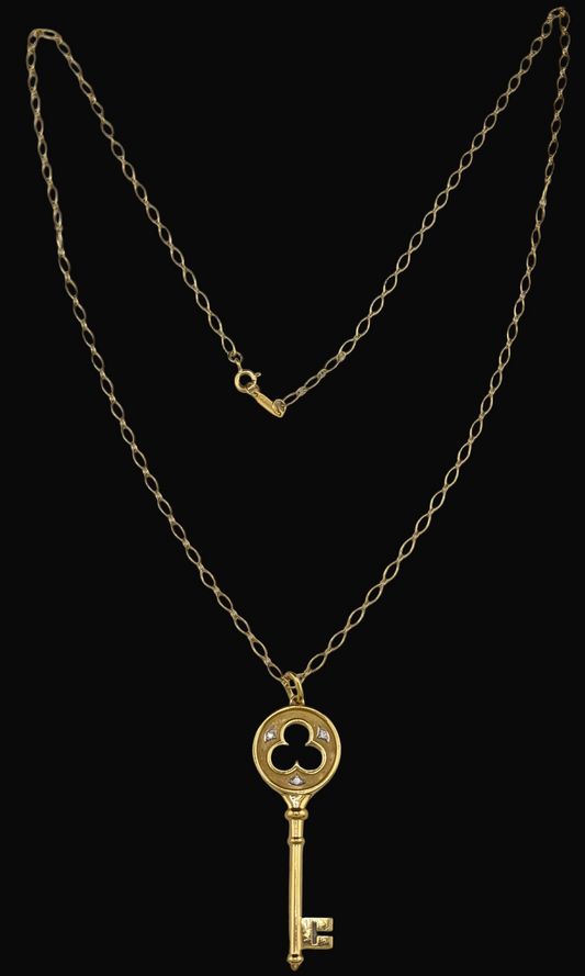18k Tiffany & Co Yellow Gold Diamond Clover Key Pendant on 24" Oval Link Necklace 750