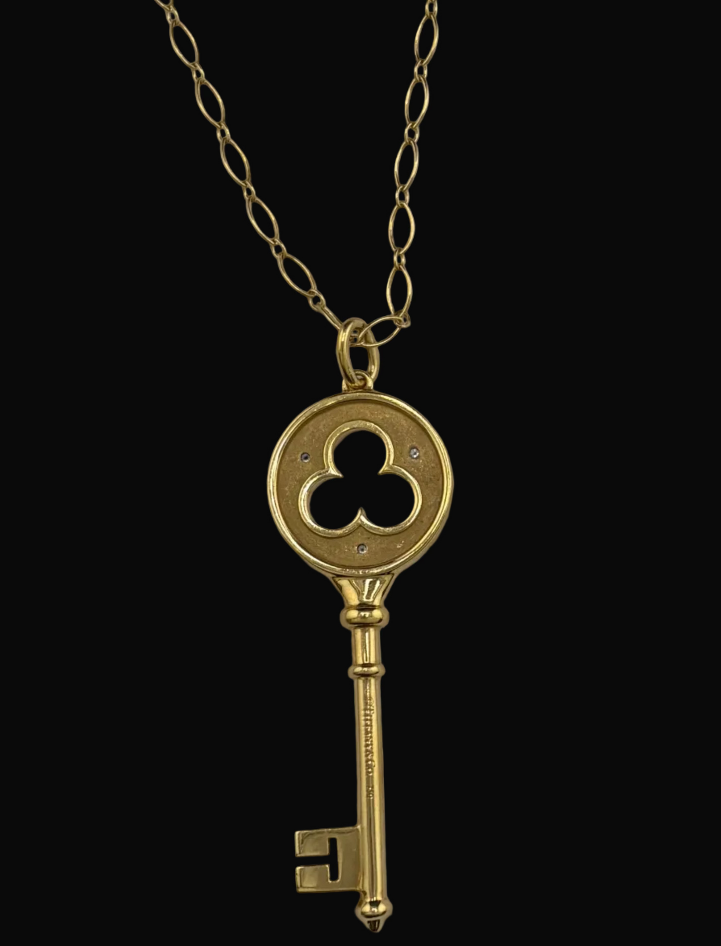 18k Tiffany & Co Yellow Gold Diamond Clover Key Pendant on 24" Oval Link Necklace 750